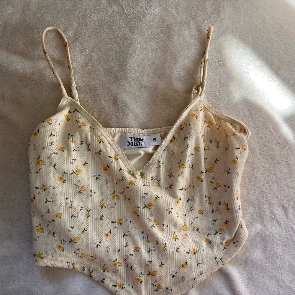 Tiger Mist Cream Floral V-Neck Top